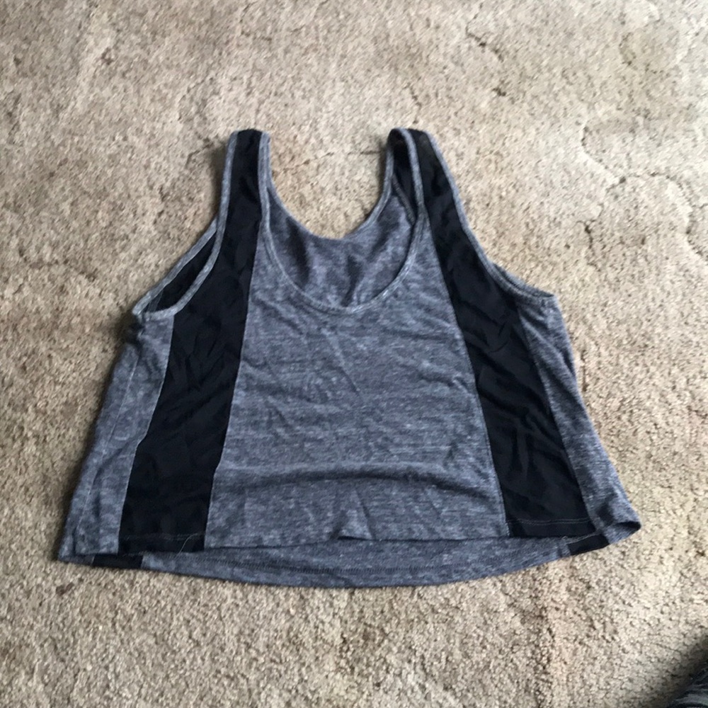 Cropped tank - Picture 2 of 2